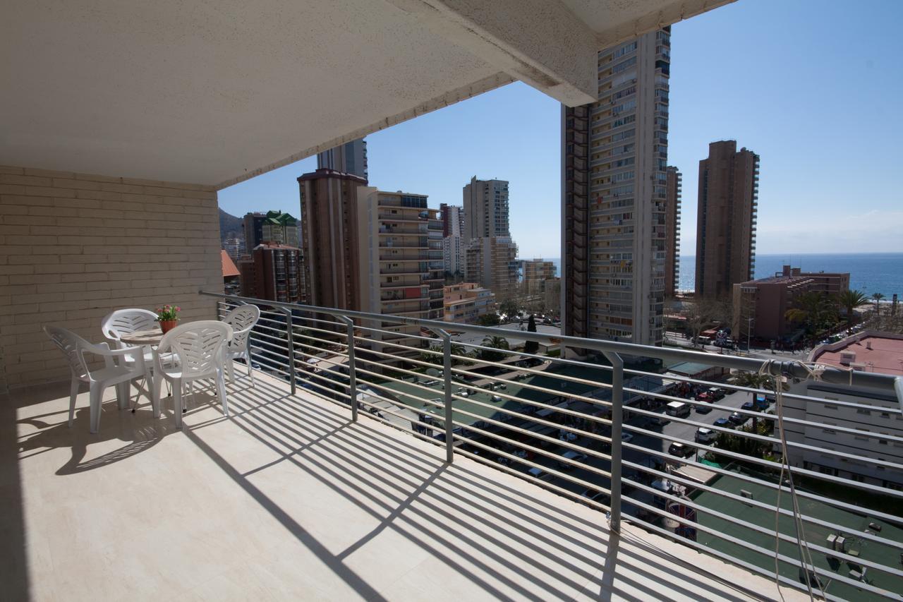 Apartamentos Niza Benidorm Luaran gambar